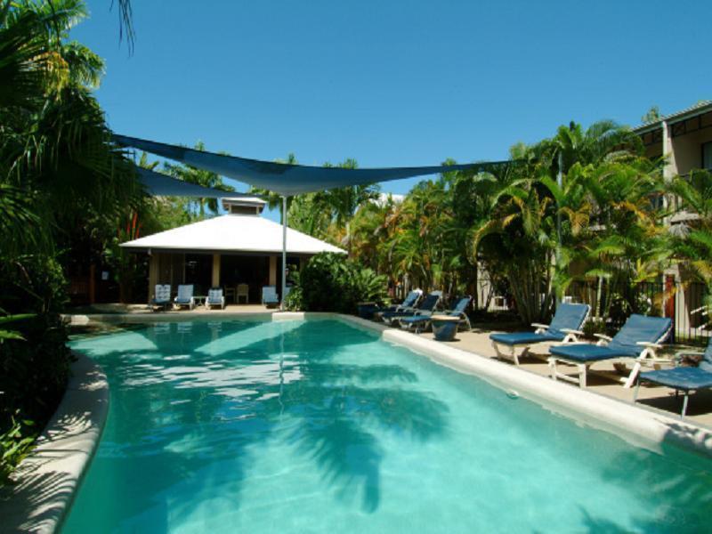 Trinity Beach Club Holiday Apartments Экстерьер фото