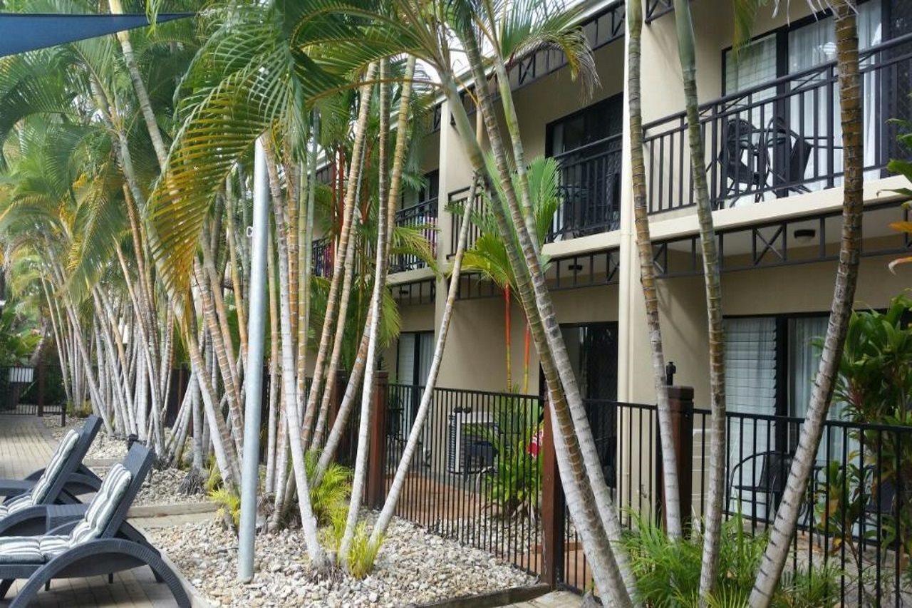 Trinity Beach Club Holiday Apartments Экстерьер фото