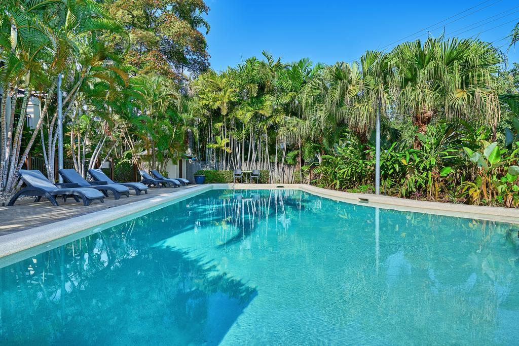 Trinity Beach Club Holiday Apartments Экстерьер фото