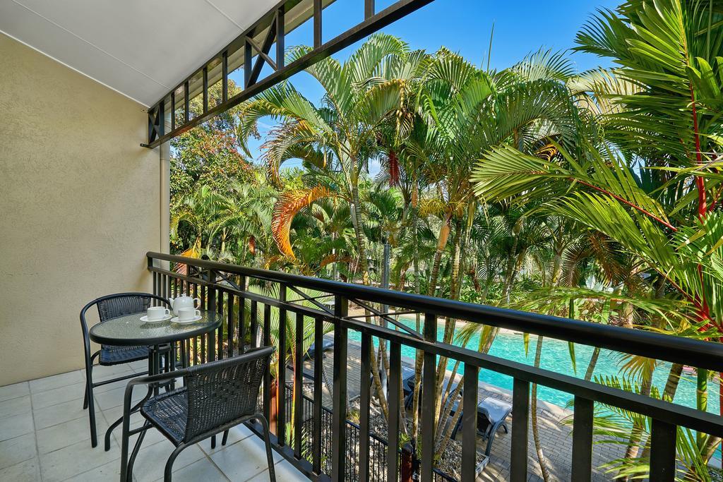 Trinity Beach Club Holiday Apartments Экстерьер фото