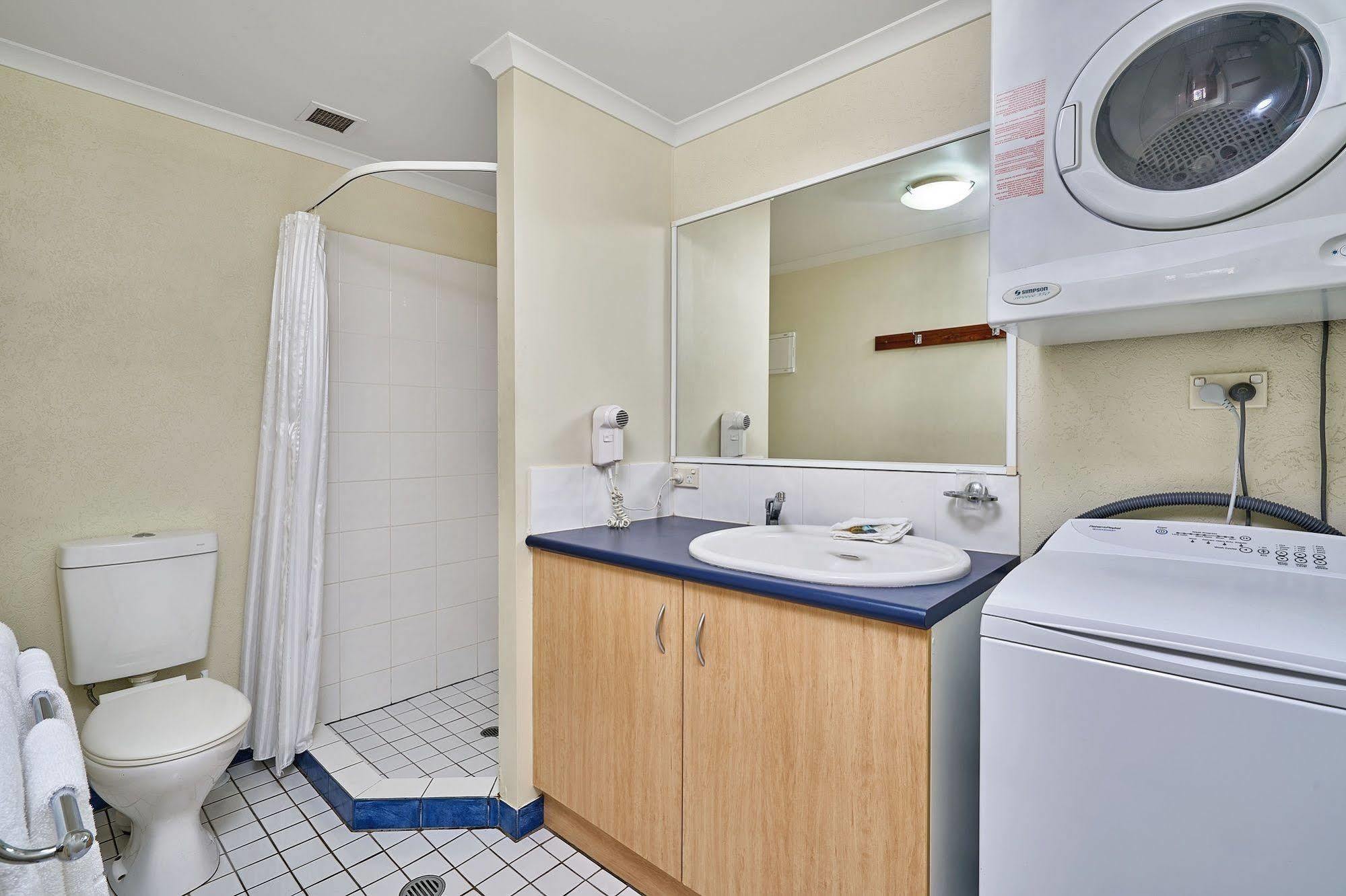 Trinity Beach Club Holiday Apartments Экстерьер фото