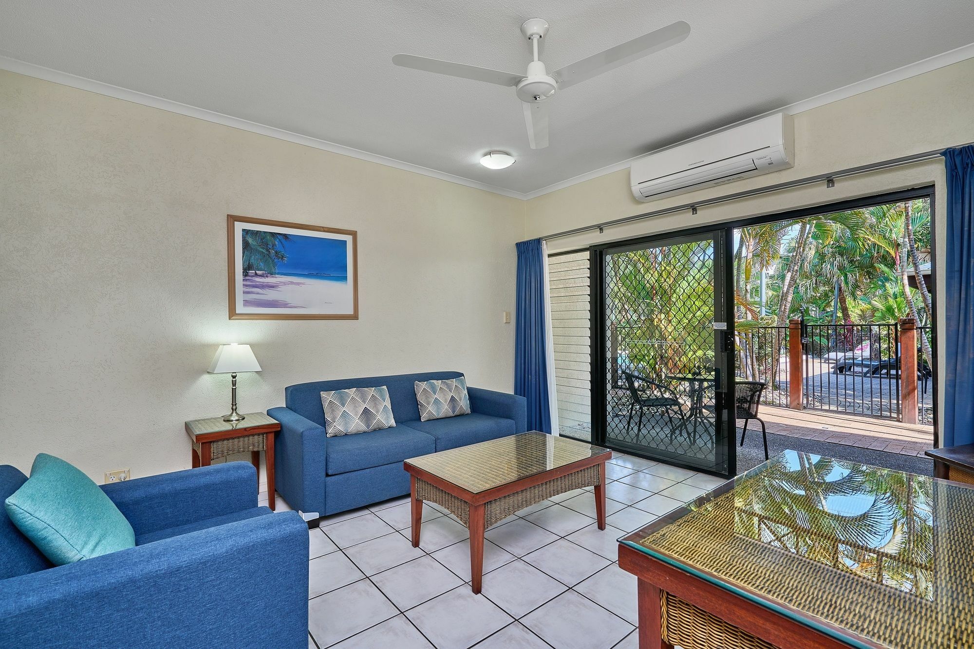 Trinity Beach Club Holiday Apartments Экстерьер фото
