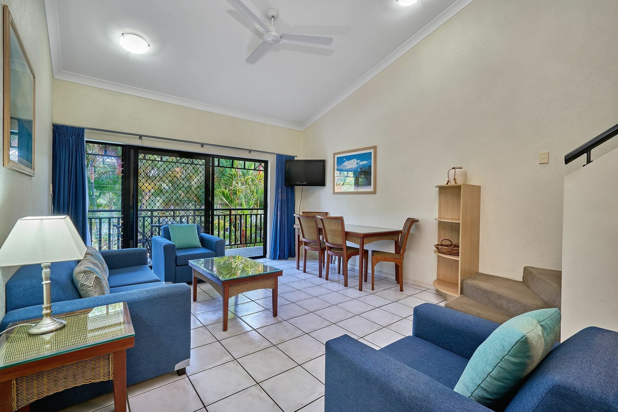 Trinity Beach Club Holiday Apartments Экстерьер фото