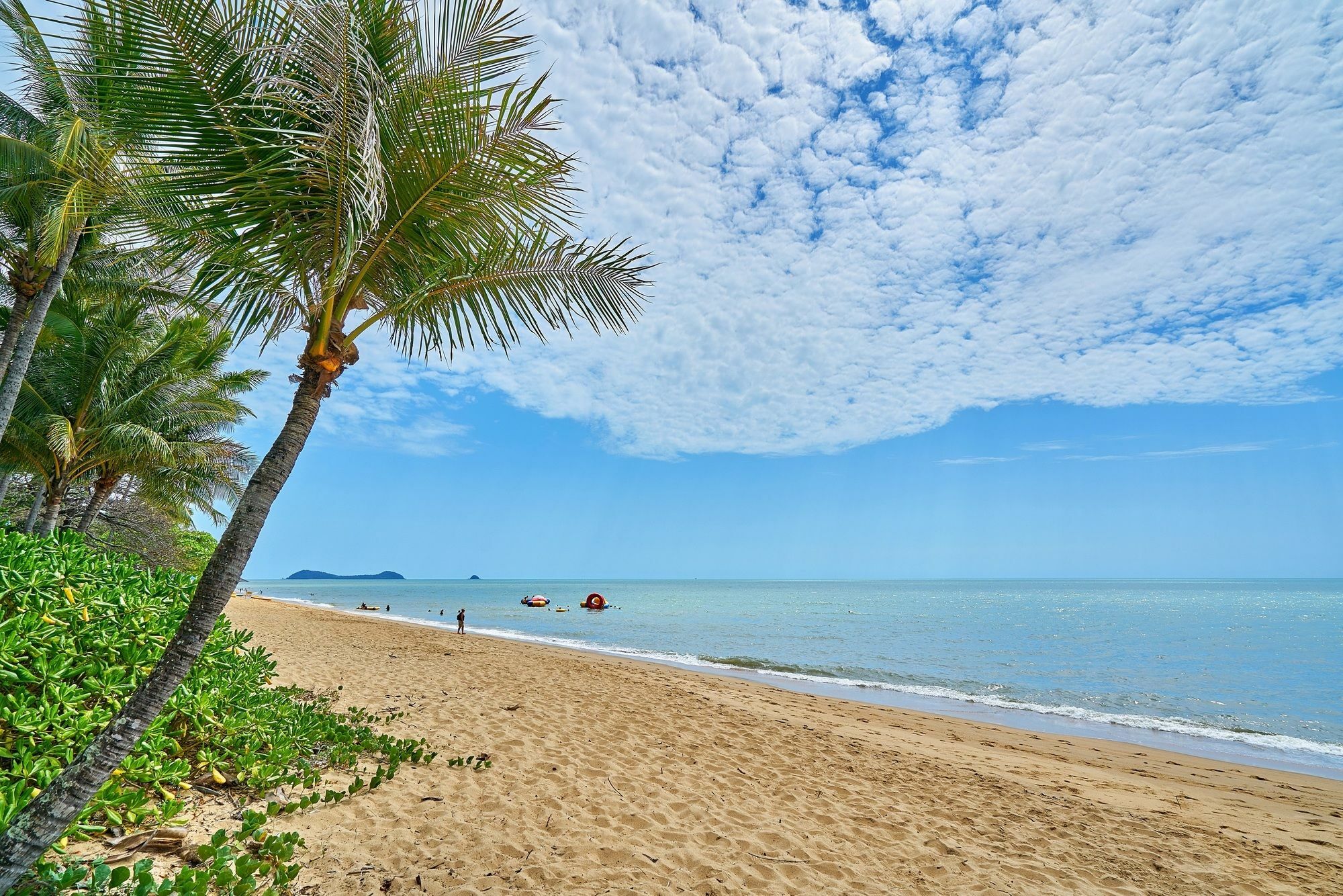 Trinity Beach Club Holiday Apartments Экстерьер фото